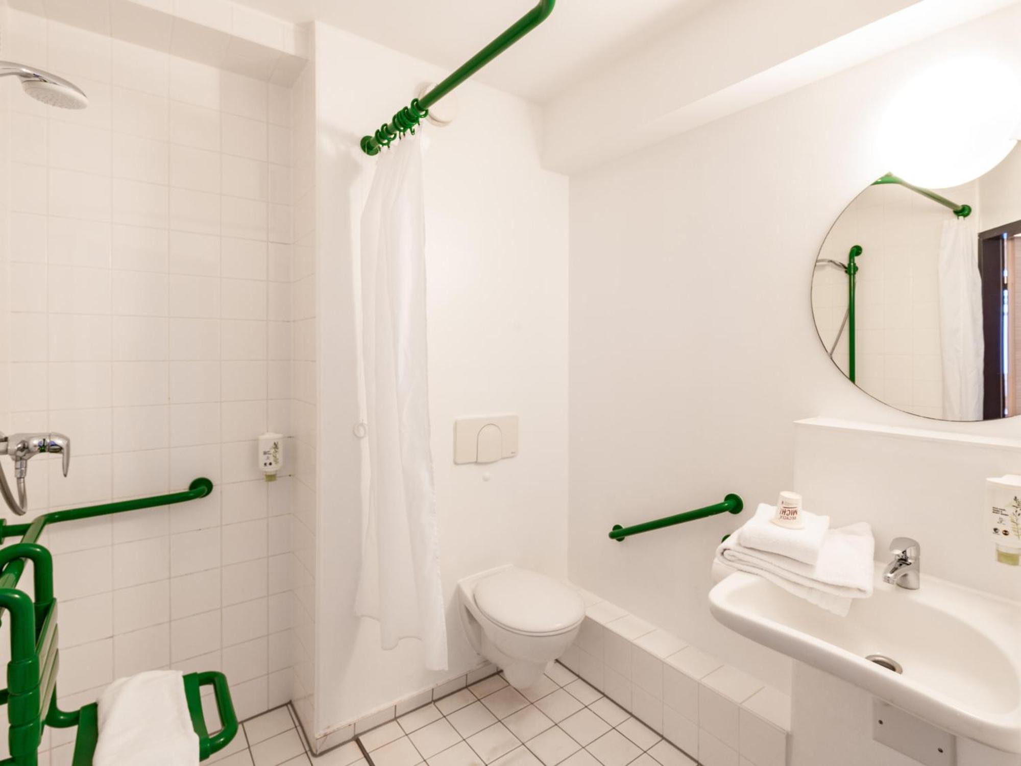 B&B Hotel Hannover-Nord Exteriör bild